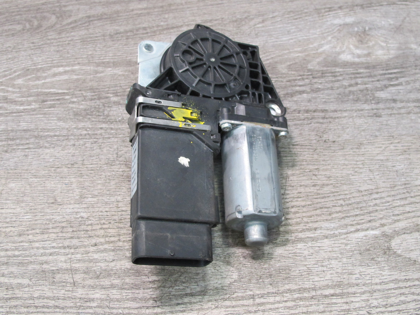 05-13 Chevrolet Corvette C6 Right Door Window Regulator Motor 0130821966 OEM