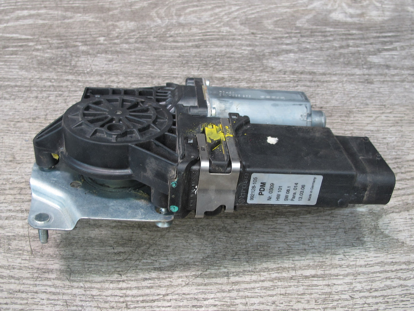 05-13 Chevrolet Corvette C6 Right Door Window Regulator Motor 0130821966 OEM