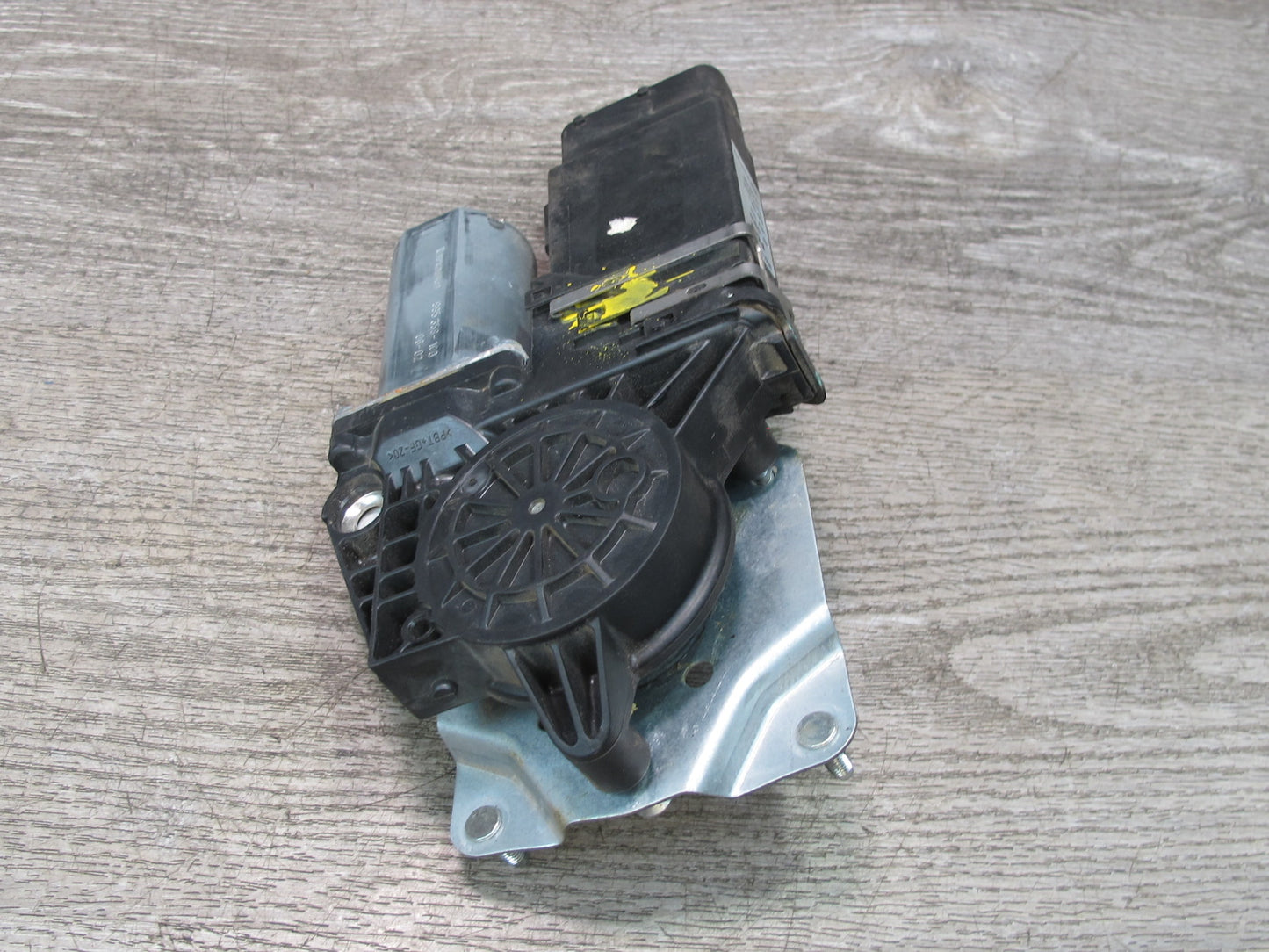 05-13 Chevrolet Corvette C6 Right Door Window Regulator Motor 0130821966 OEM