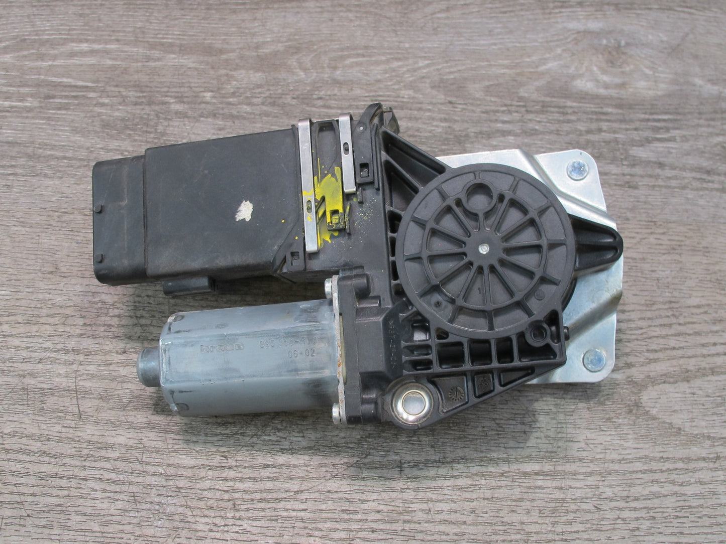 05-13 Chevrolet Corvette C6 Right Door Window Regulator Motor 0130821966 OEM