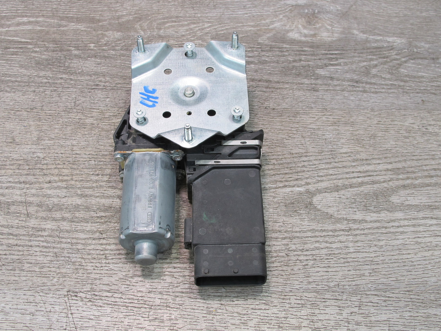 05-13 Chevrolet Corvette C6 Right Door Window Regulator Motor 0130821966 OEM
