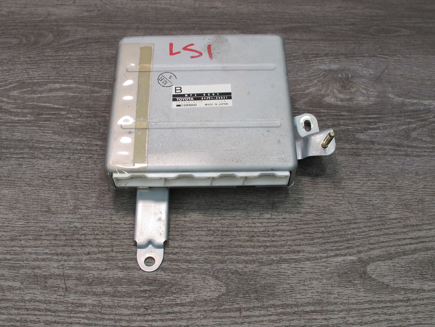 1997 Lexus UCF20L LS400 Multiplex Body Control Module 89221-50021 OEM
