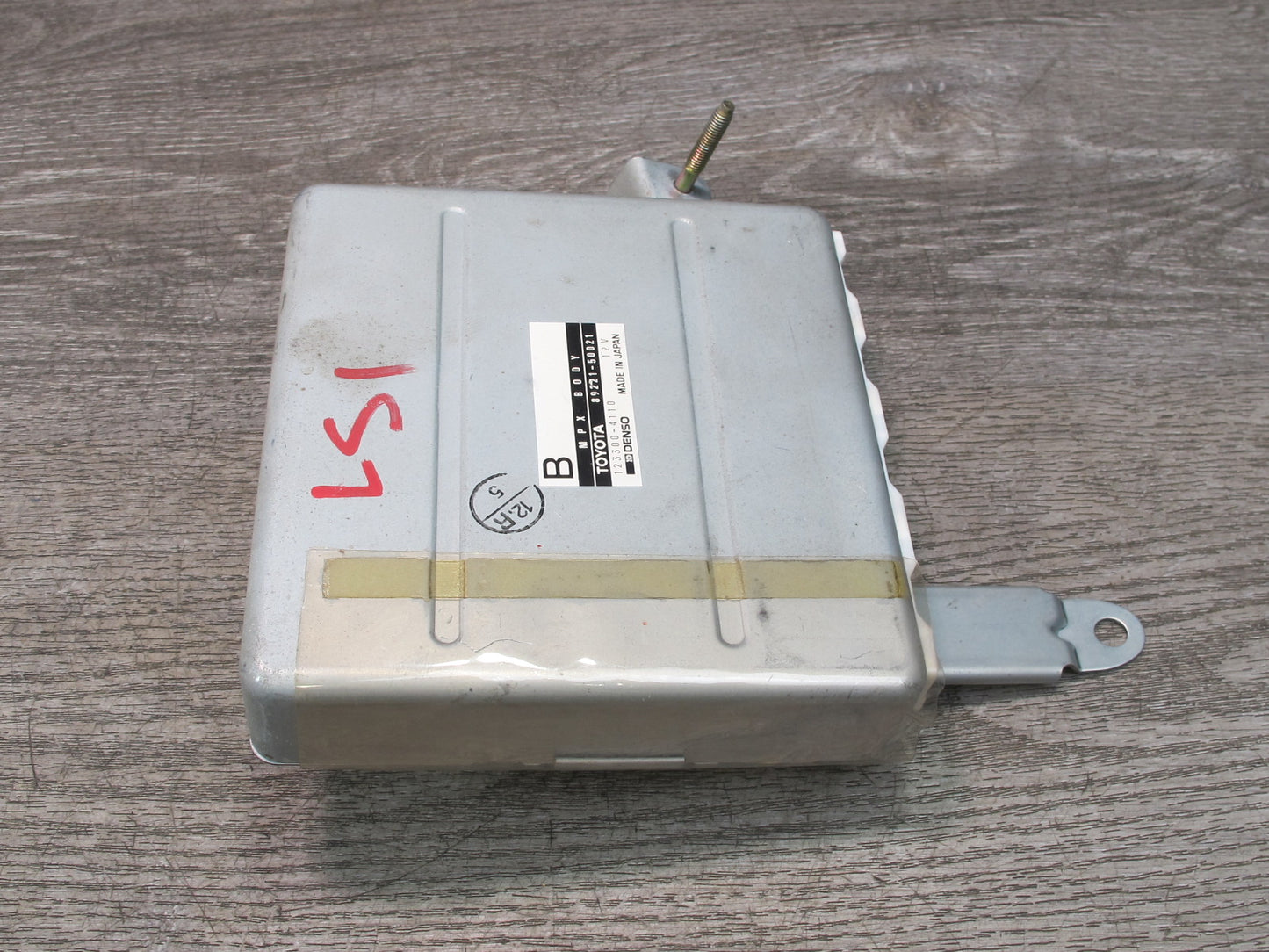 1997 Lexus UCF20L LS400 Multiplex Body Control Module 89221-50021 OEM