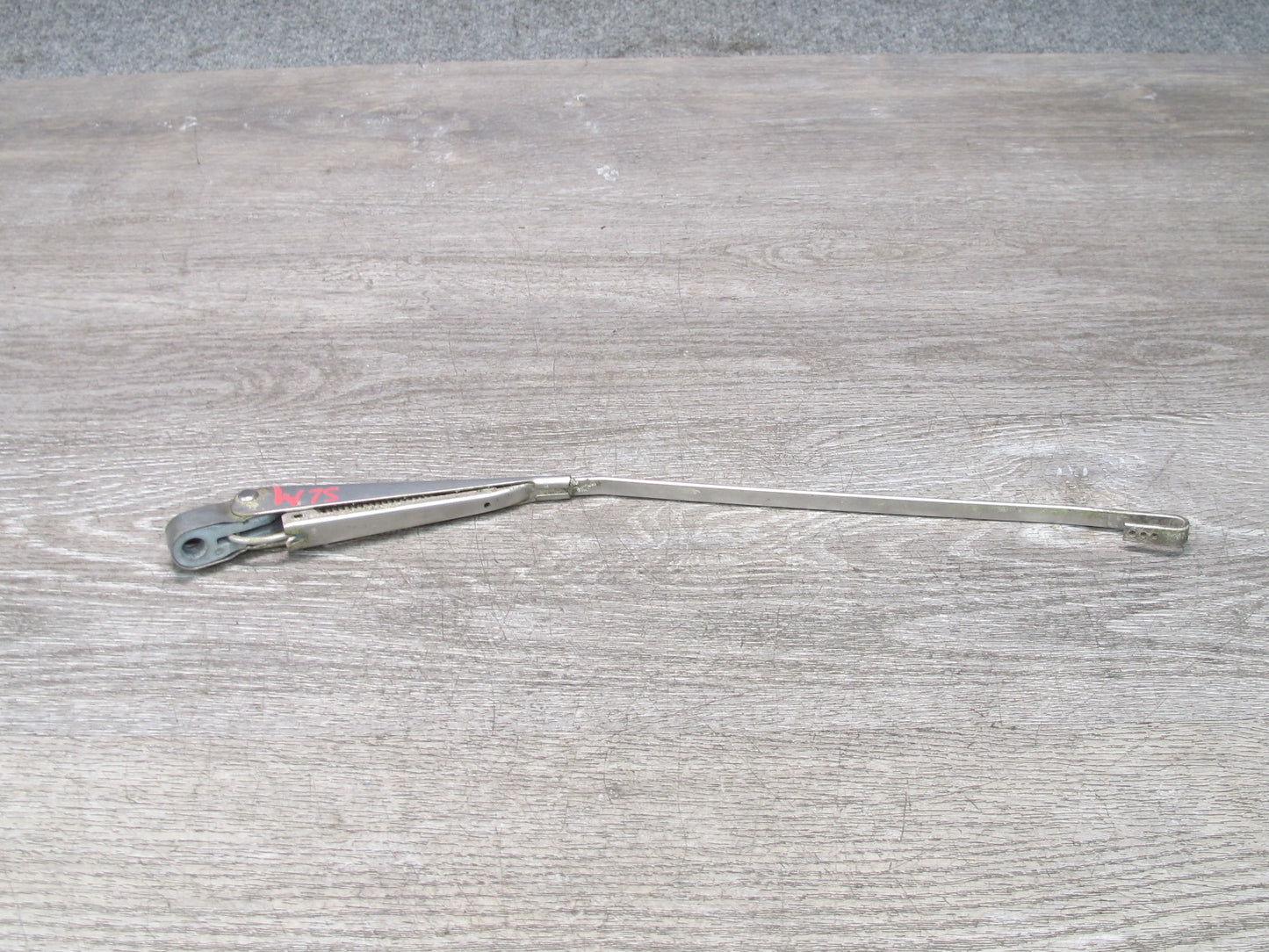 73-89 Mercedes R107 Set of 2 Front Left & Right Windshield Wiper Arm OEM