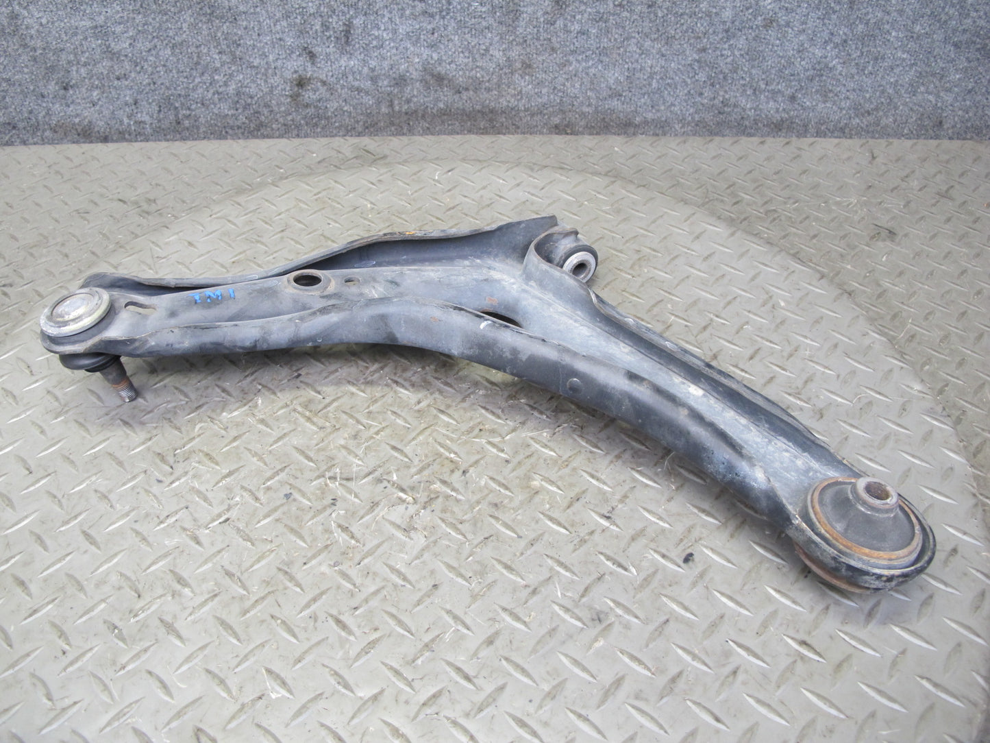 00-05 Toyota MR2 Spyder ZZW30L Front Right Suspension Lower Control Arm OEM