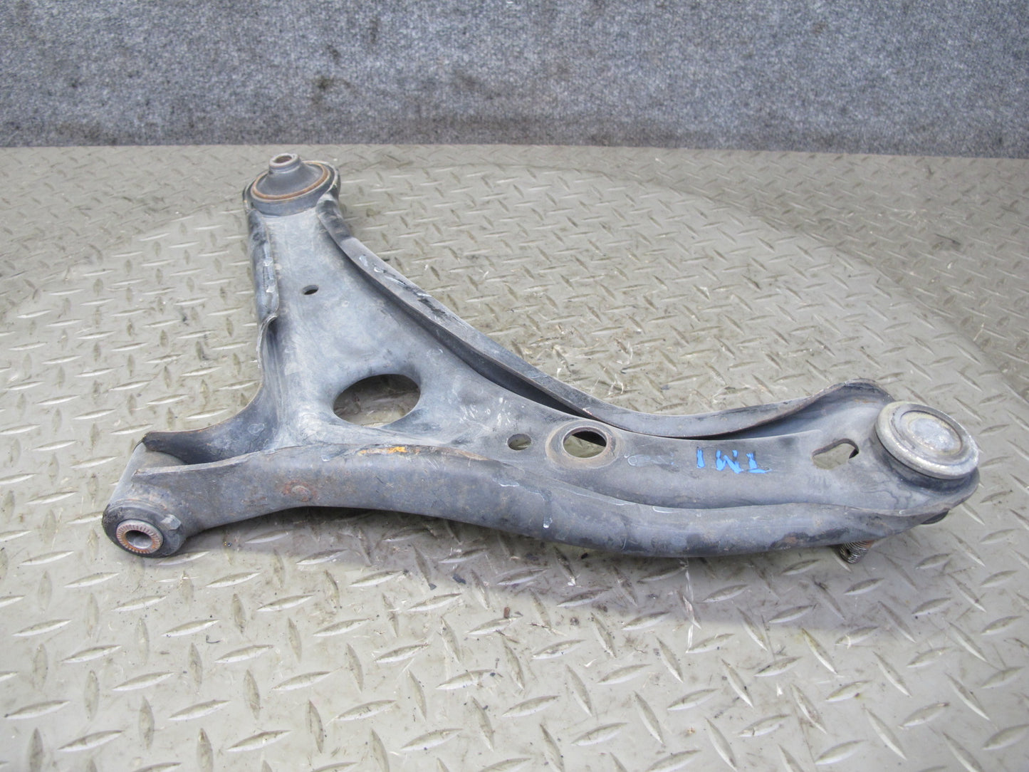 00-05 Toyota MR2 Spyder ZZW30L Front Right Suspension Lower Control Arm OEM