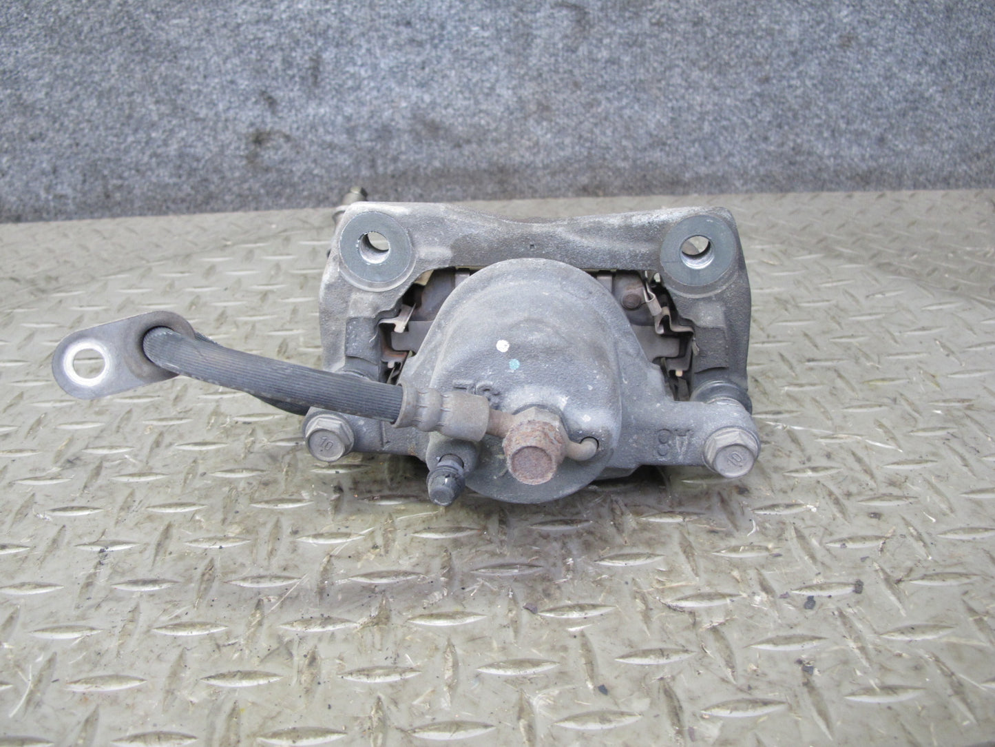00-05 Toyota MR2 Spyder ZZW30L Set of 2 Front Left & Right Brake Caliper OEM