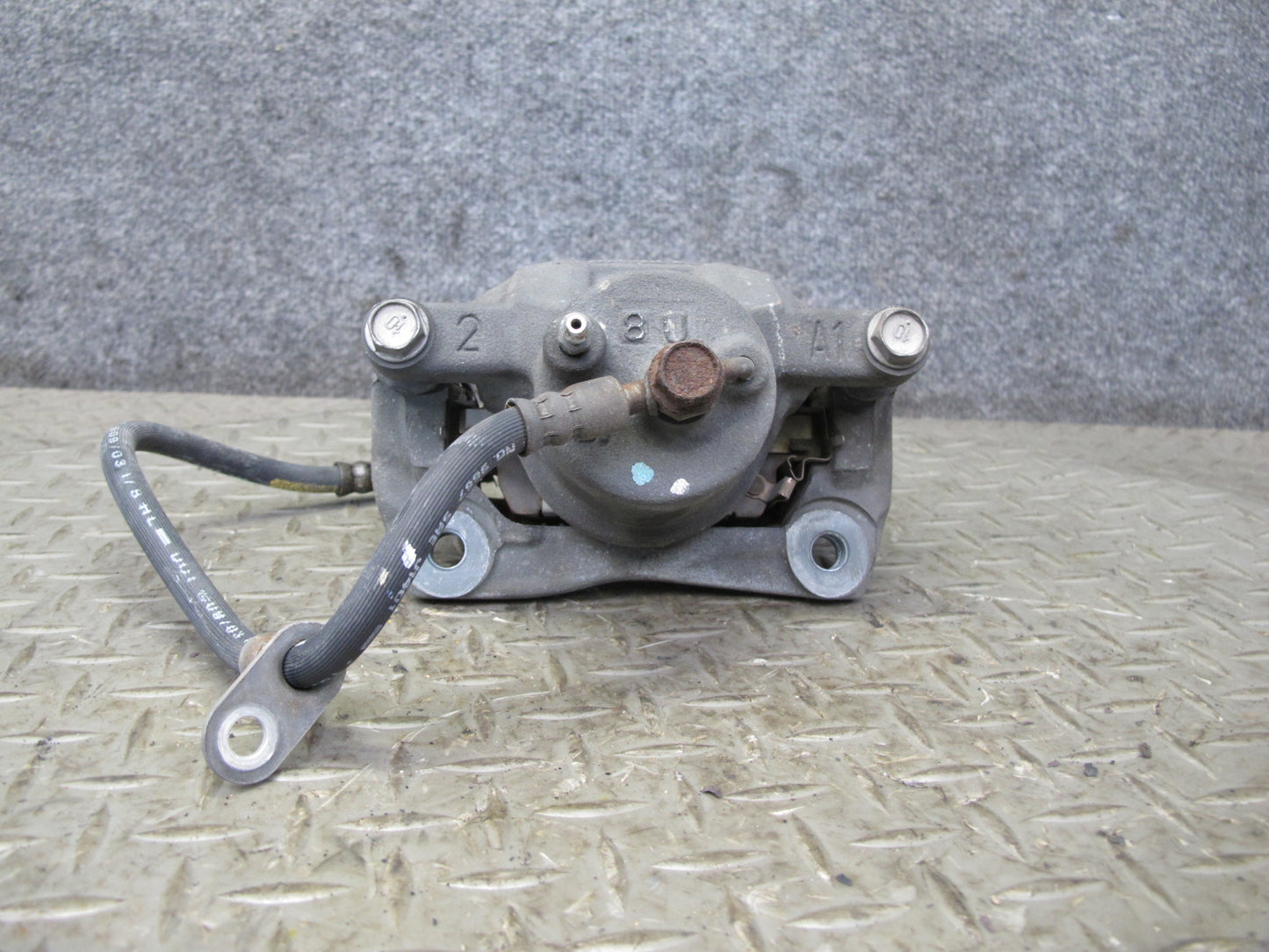 00-05 Toyota MR2 Spyder ZZW30L Set of 2 Front Left & Right Brake Caliper OEM