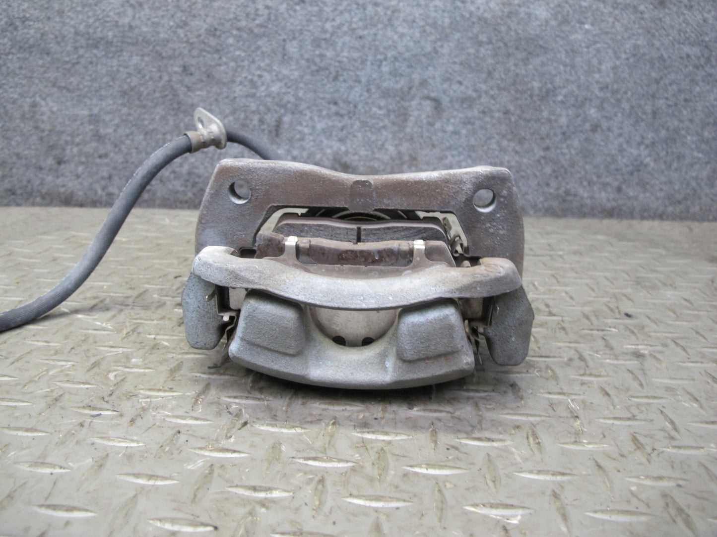 00-05 Toyota MR2 Spyder ZZW30L Set of 2 Front Left & Right Brake Caliper OEM