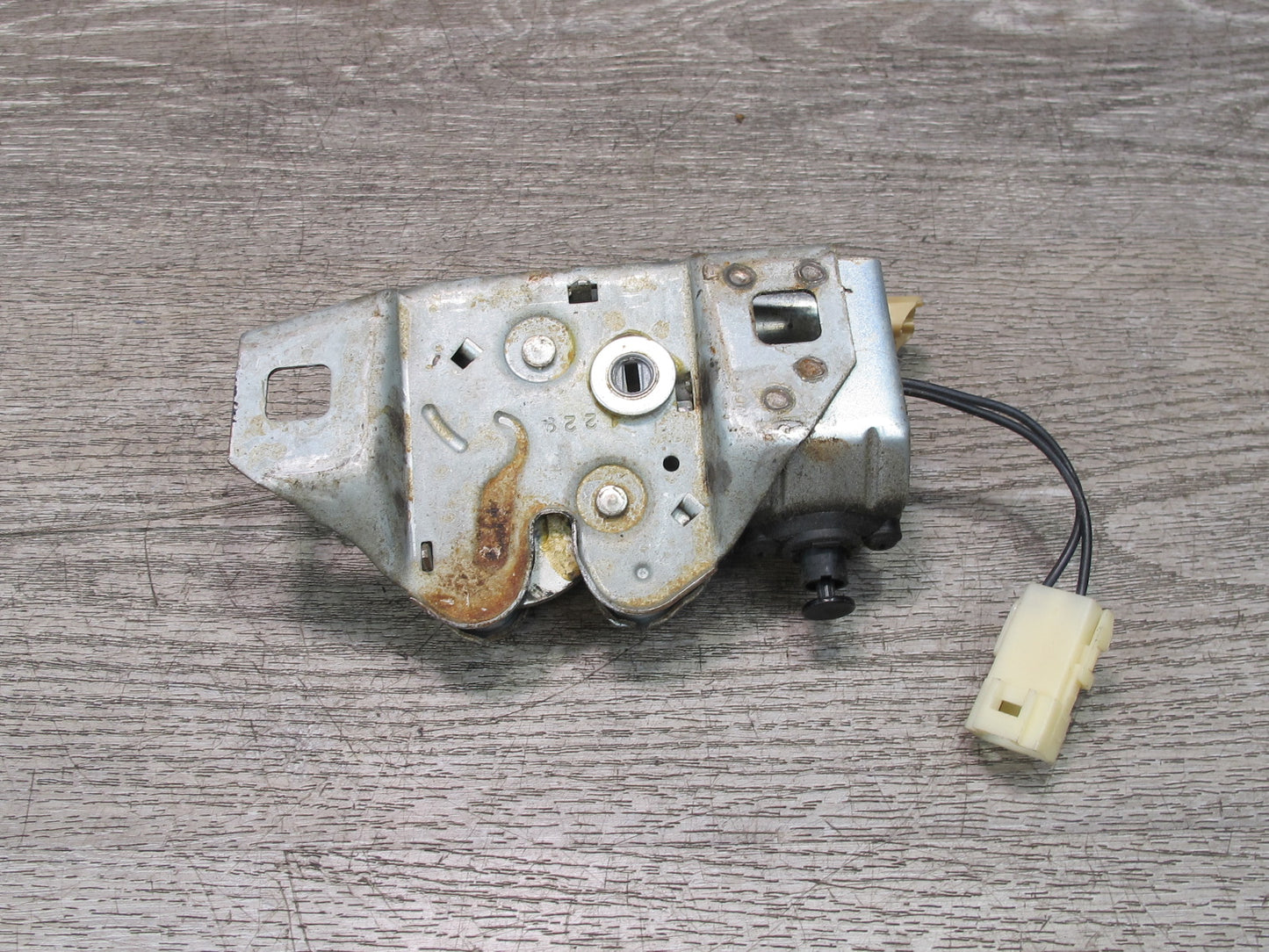 84-91 Chevrolet Corvette C4 Coupe Rear Window Hatch Trunk Lock Latch Release OEM