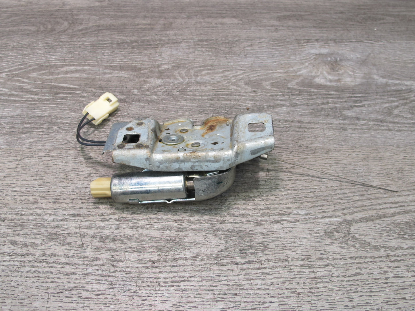 84-91 Chevrolet Corvette C4 Coupe Rear Window Hatch Trunk Lock Latch Release OEM