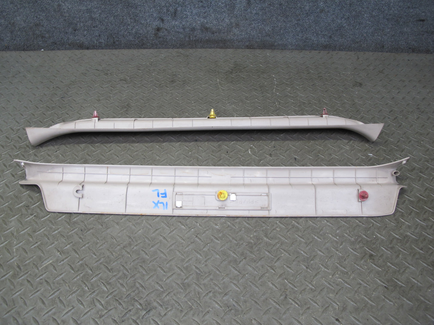 1998-2002 Lexus UZJ100L LX470 Front & Rear Door Scuff Sill Plate Trim Set of 4