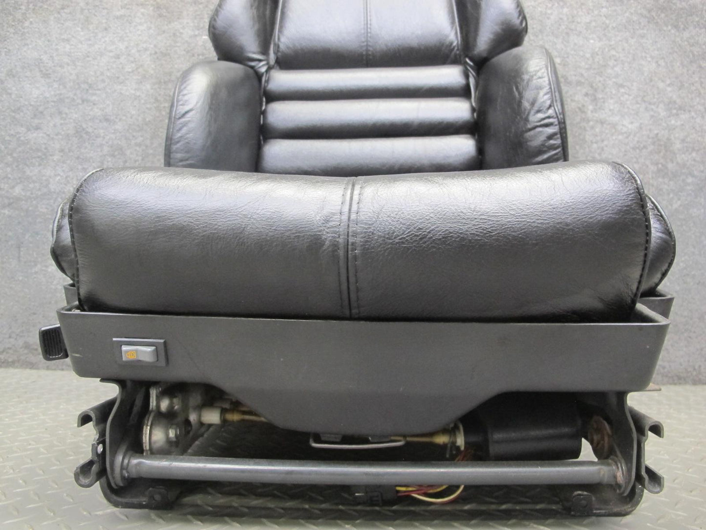 1991 Chevrolet Corvette C4 Set of 2 Left & Right Power Leather Seat Black OEM