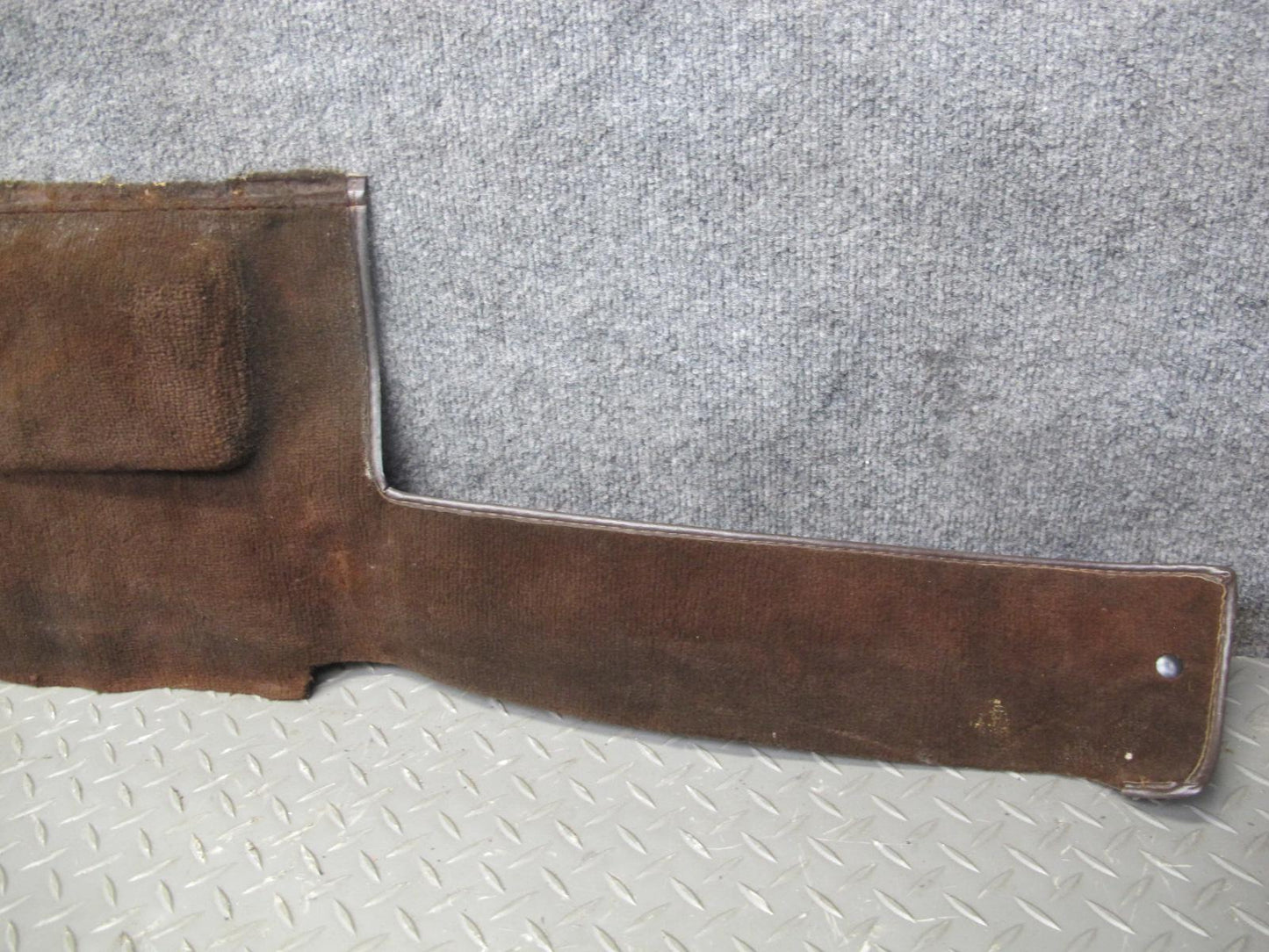 81-85 Mercedes R107 Rear Trunk Floor Trim Carpet Liner Cover MAT Set Brown OEM