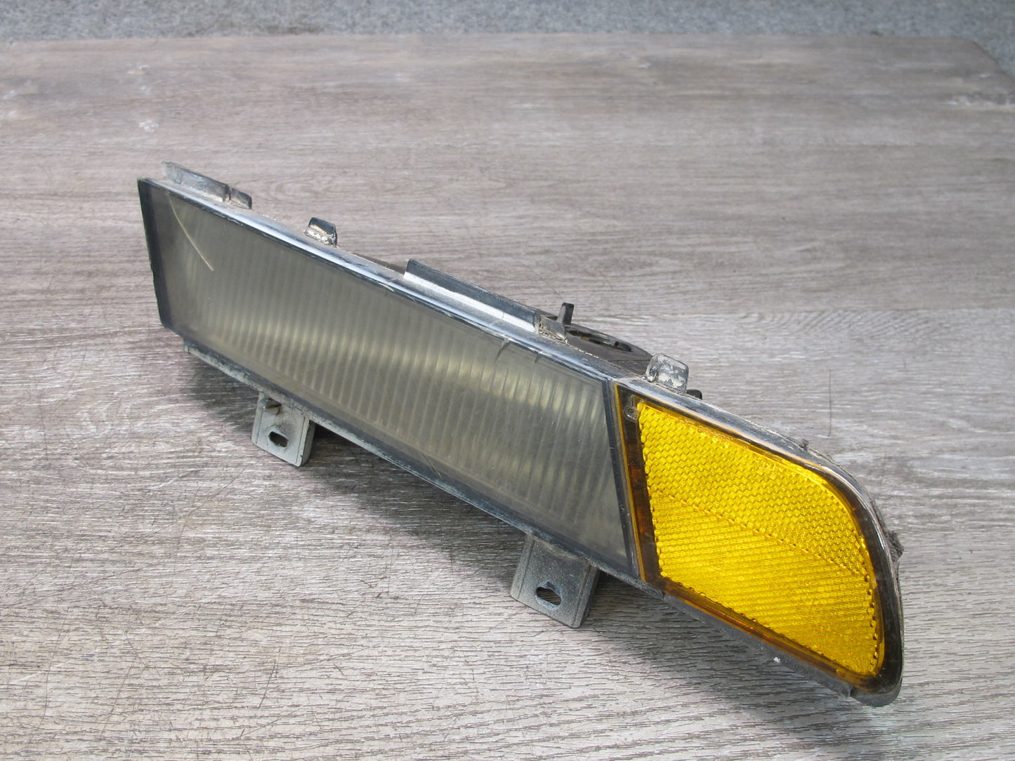 91-96 Chevrolet Corvette C4 Set of 2 Front Left & Right Side Marker Light OEM