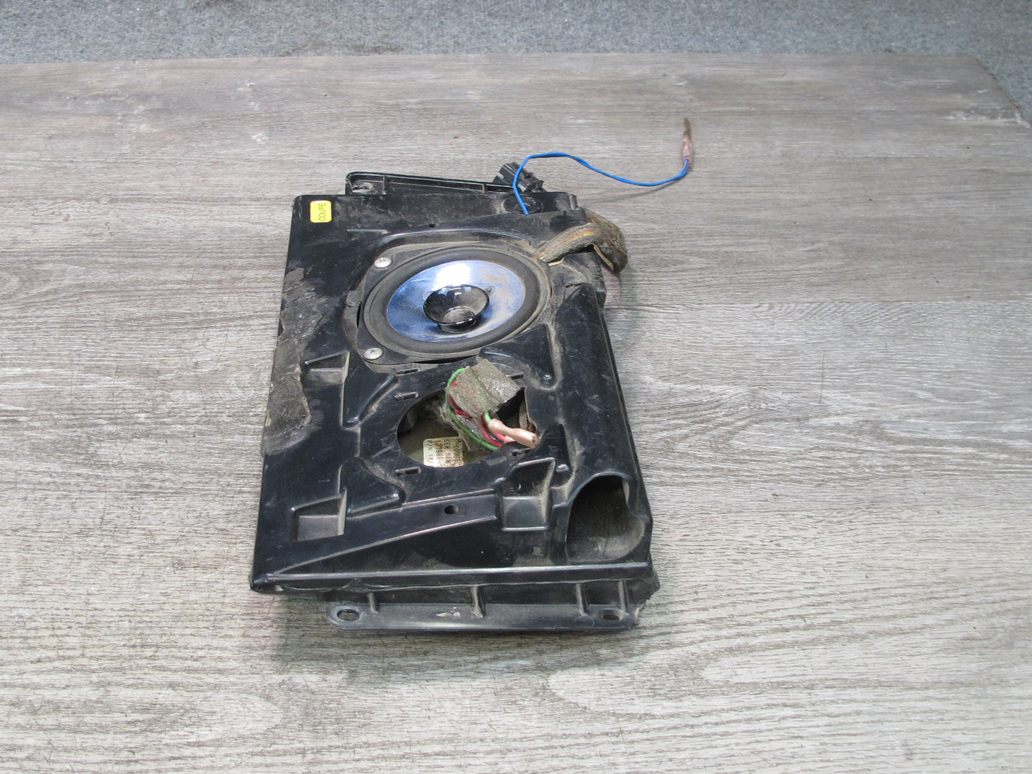 90-96 Chevrolet Corvette C4 Coupe Set of 2 Front Left & Right Speaker