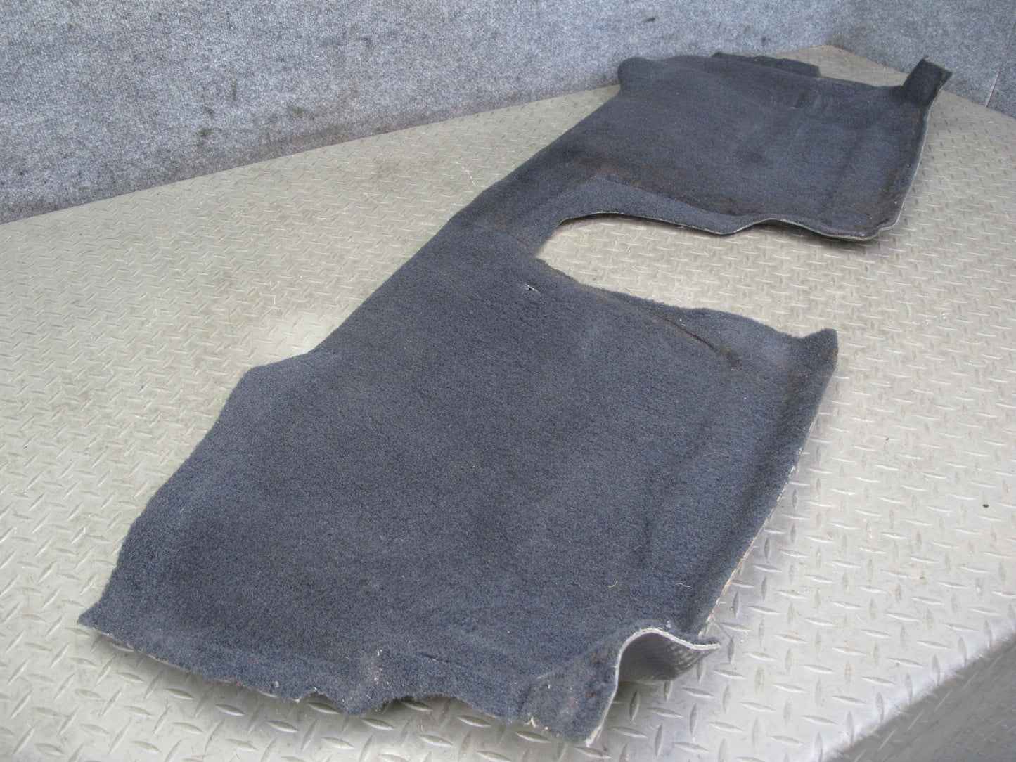 90-93 Chevrolet CORVETTEC4 Rear Floor Wall Carpet Panel Black 10089538 OEM