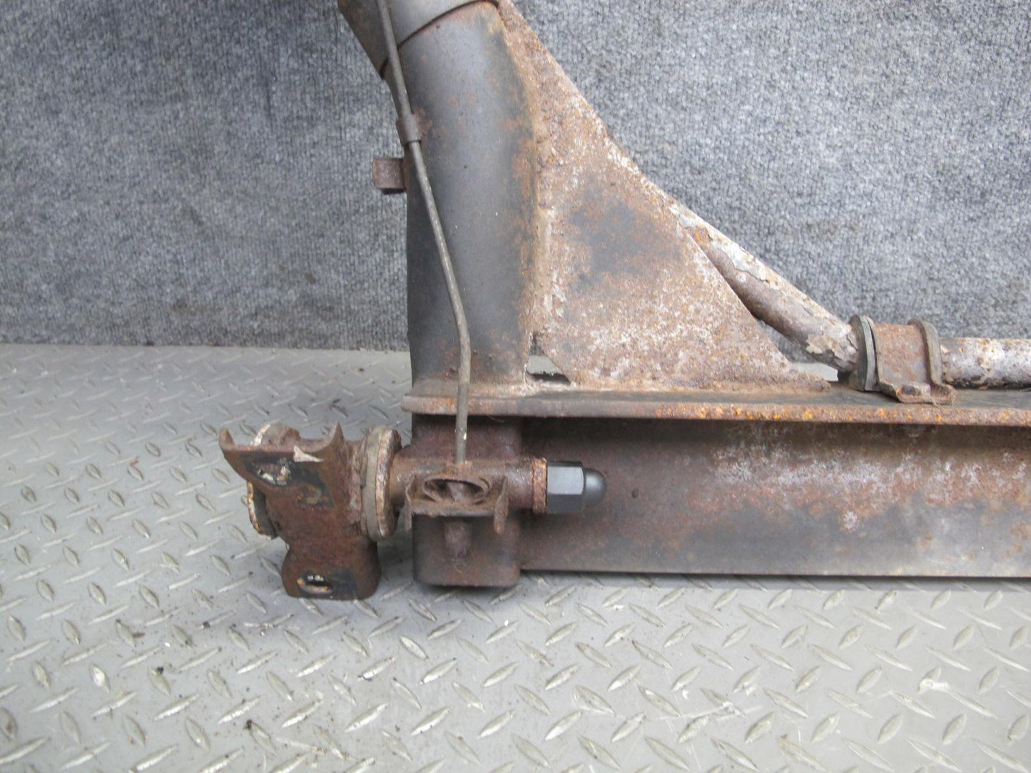86-89 Volkswagen Scirocco Rear Suspension Crossmember Bar w Disc Brakes OEM
