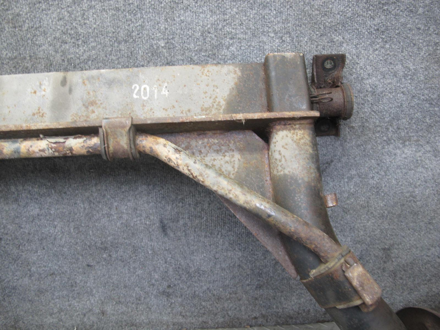 86-89 Volkswagen Scirocco Rear Suspension Crossmember Bar w Disc Brakes OEM