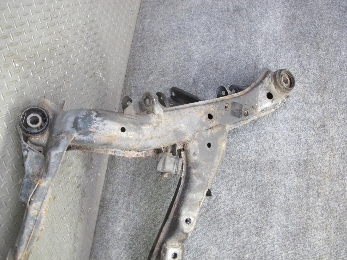 90-93 Nissan Z32 300ZX Turbo M/T Rear Suspension Crossmember OEM