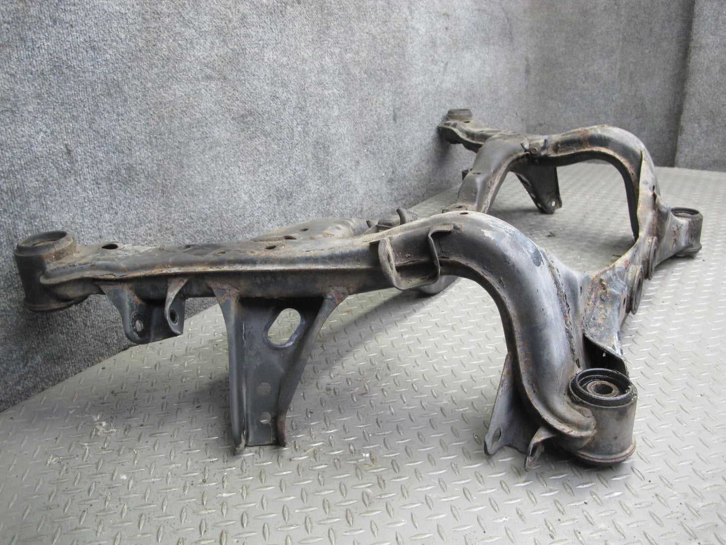 90-93 Nissan Z32 300ZX Turbo M/T Rear Suspension Crossmember OEM