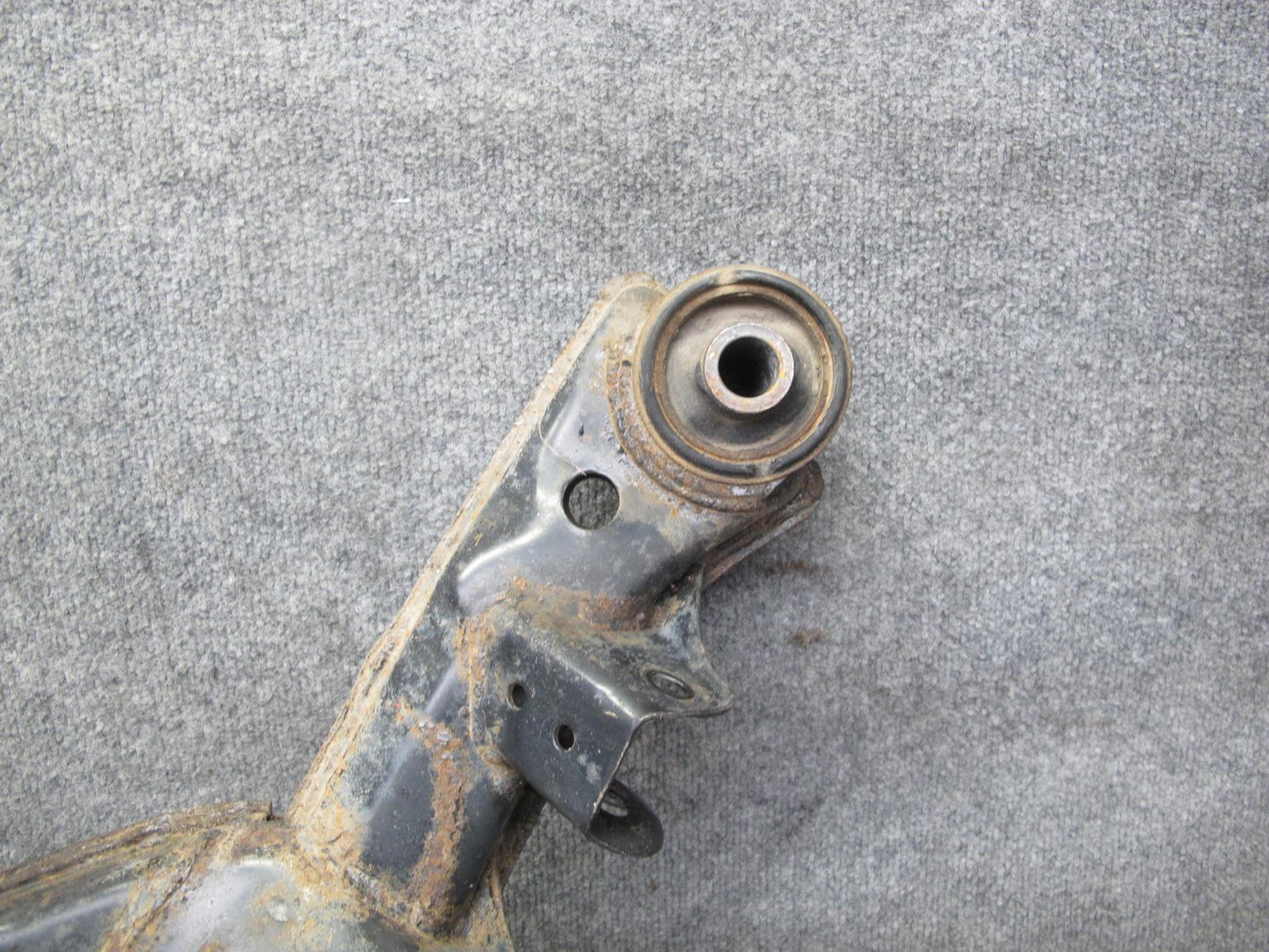 90-93 Nissan Z32 300ZX Turbo M/T Rear Suspension Crossmember OEM