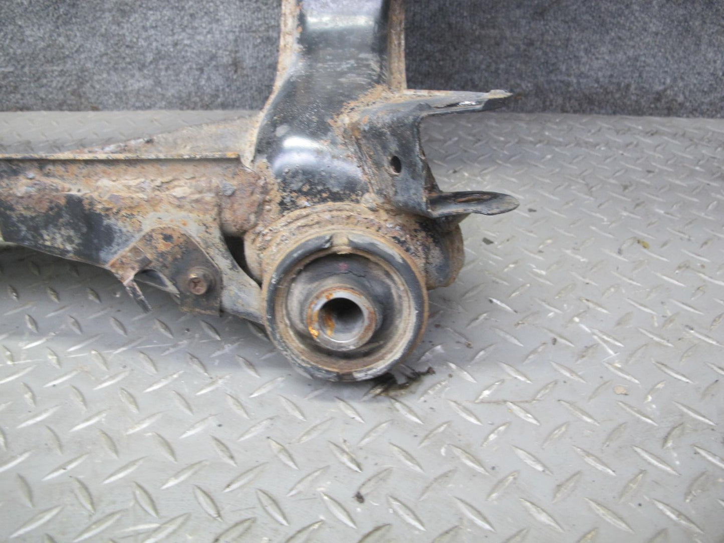 90-93 Nissan Z32 300ZX Turbo M/T Rear Suspension Crossmember OEM