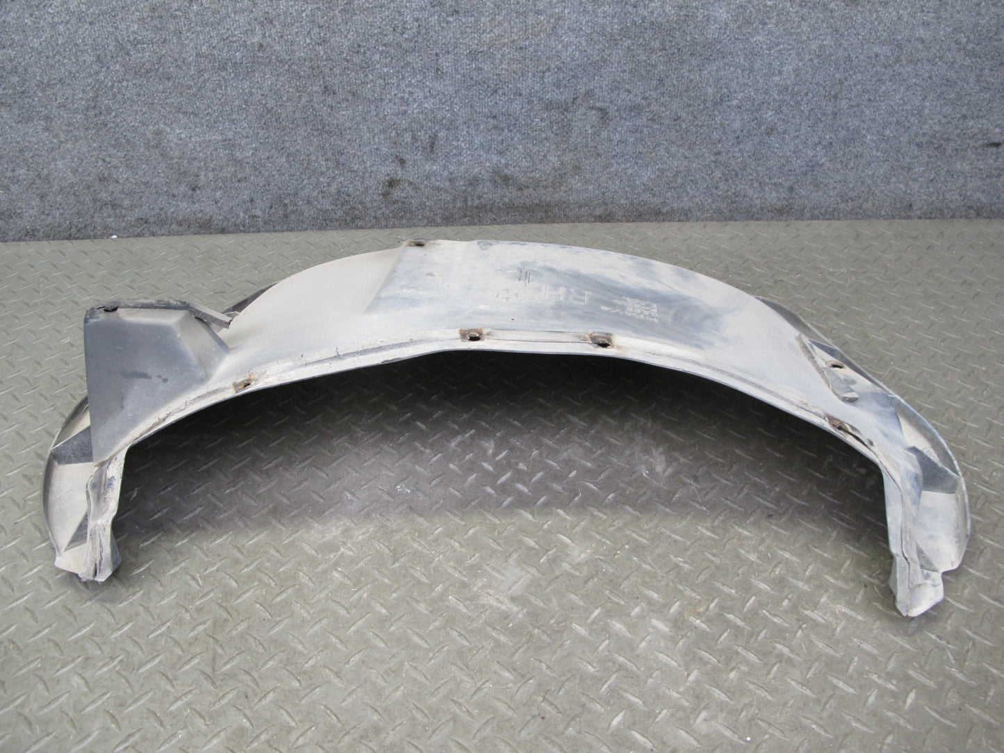 88-96 Chevrolet Corvette C4 Front Right Inner Fender Wheelhouse Panel OEM