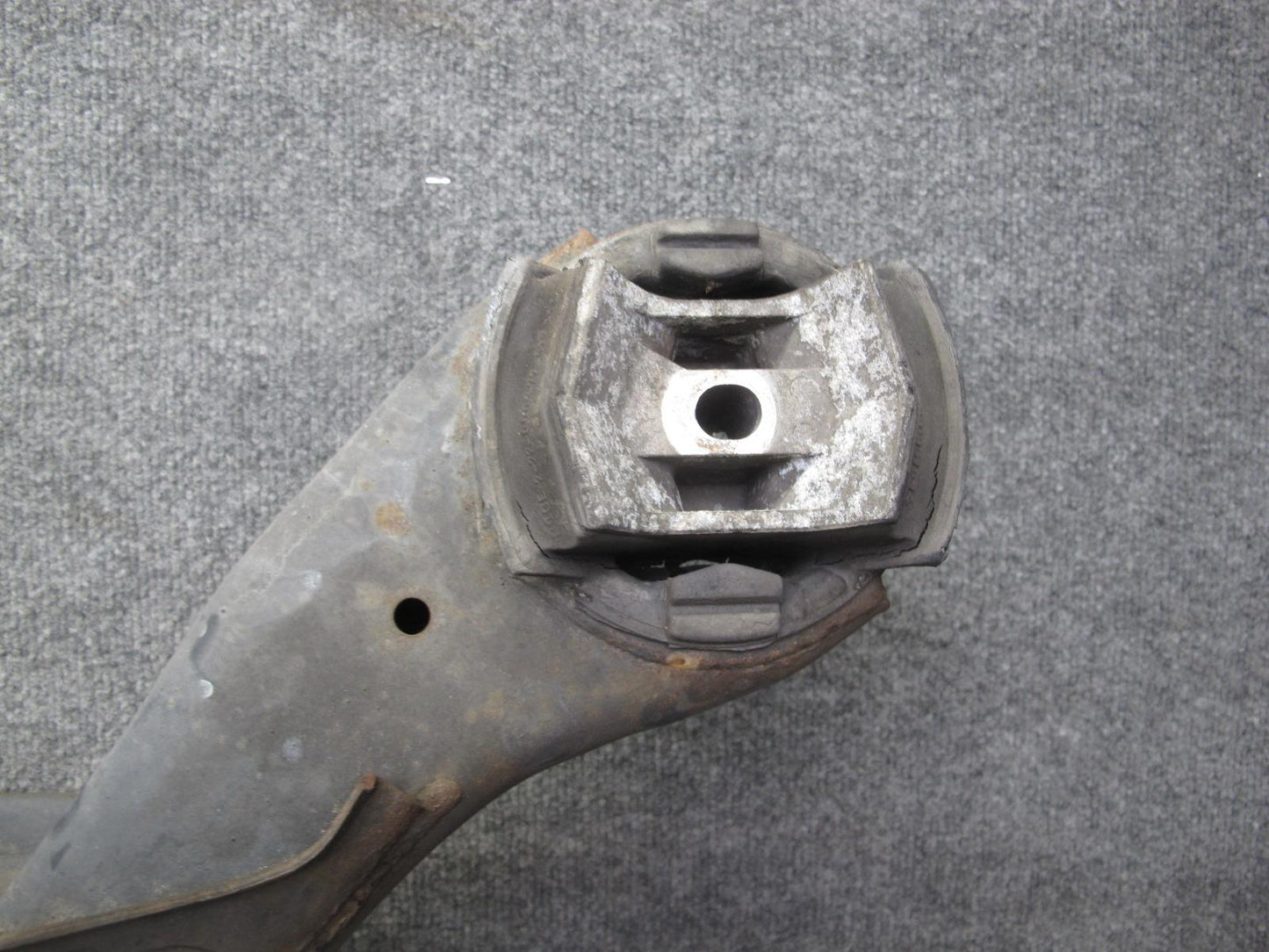 96-99 Mercedes W140 C140 CL Coupe Rear Sub Frame Crossmember Carrier Cradle OEM