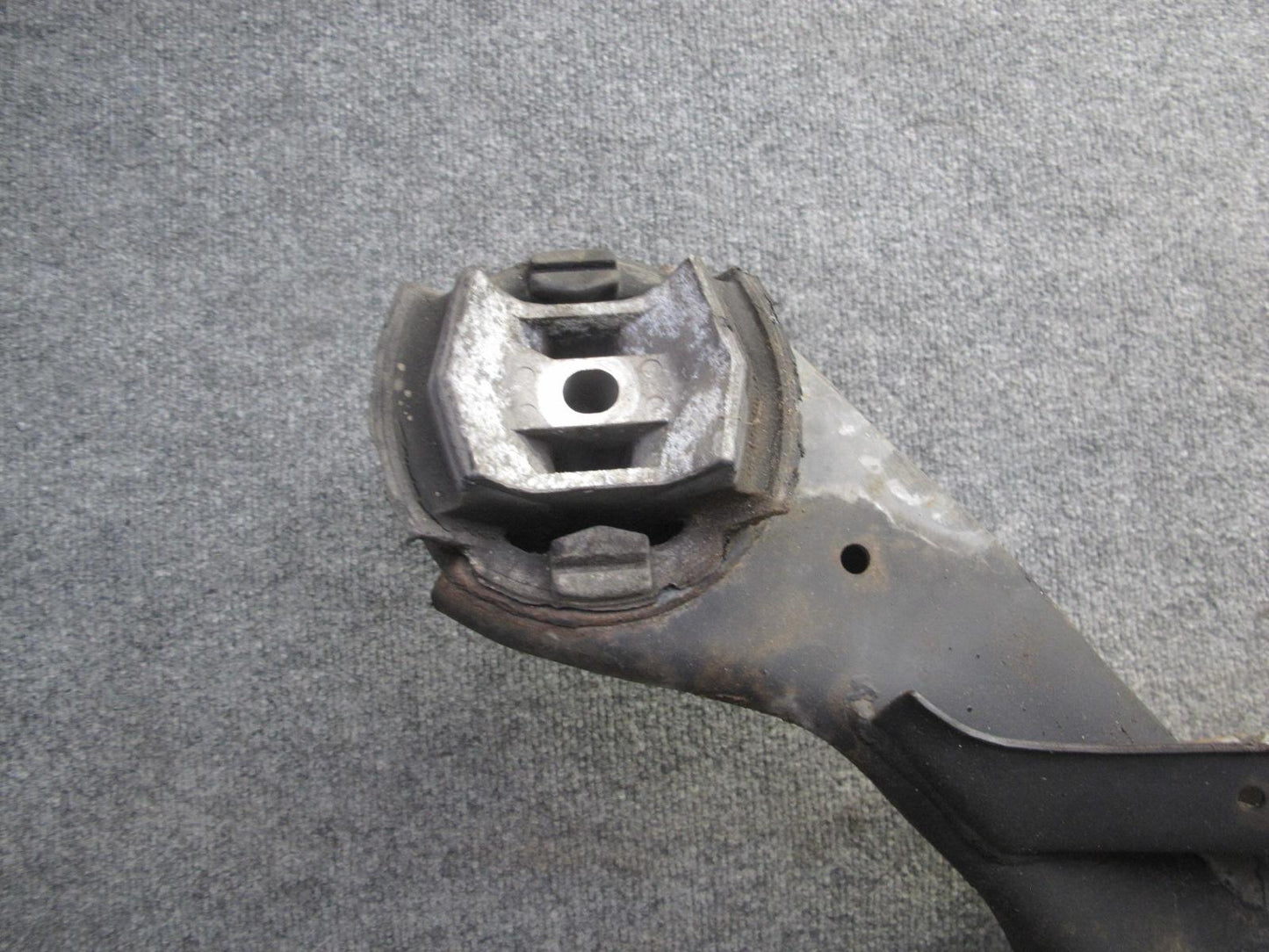 96-99 Mercedes W140 C140 CL Coupe Rear Sub Frame Crossmember Carrier Cradle OEM