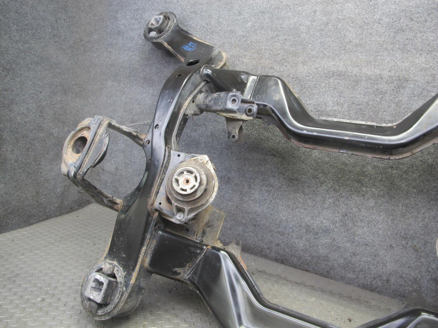 96-99 Mercedes W140 C140 CL Coupe Front Sub Frame Crossmember Carrier Cradle OEM