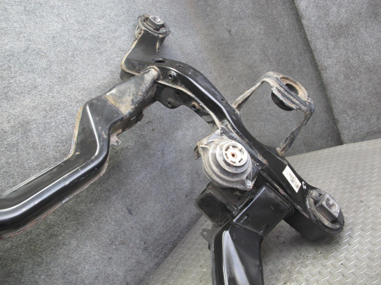 96-99 Mercedes W140 C140 CL Coupe Front Sub Frame Crossmember Carrier Cradle OEM