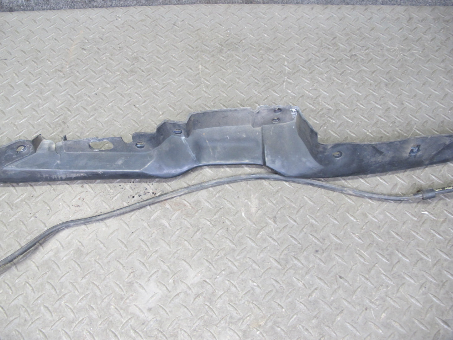 89-96 Chevrolet Corvette C4 Hood Cowl Seal Gasket 14104361 OEM
