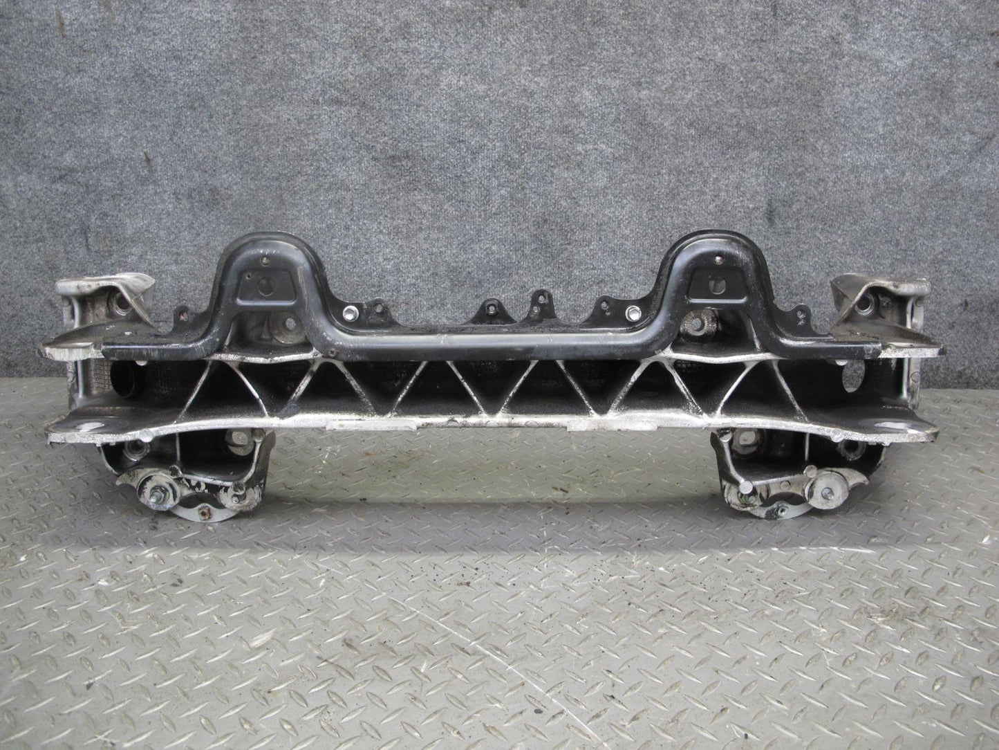 92-00 Lexus JZZ31L SC400 SC300 Front Engine Subframe Crossmember Carrier OEM