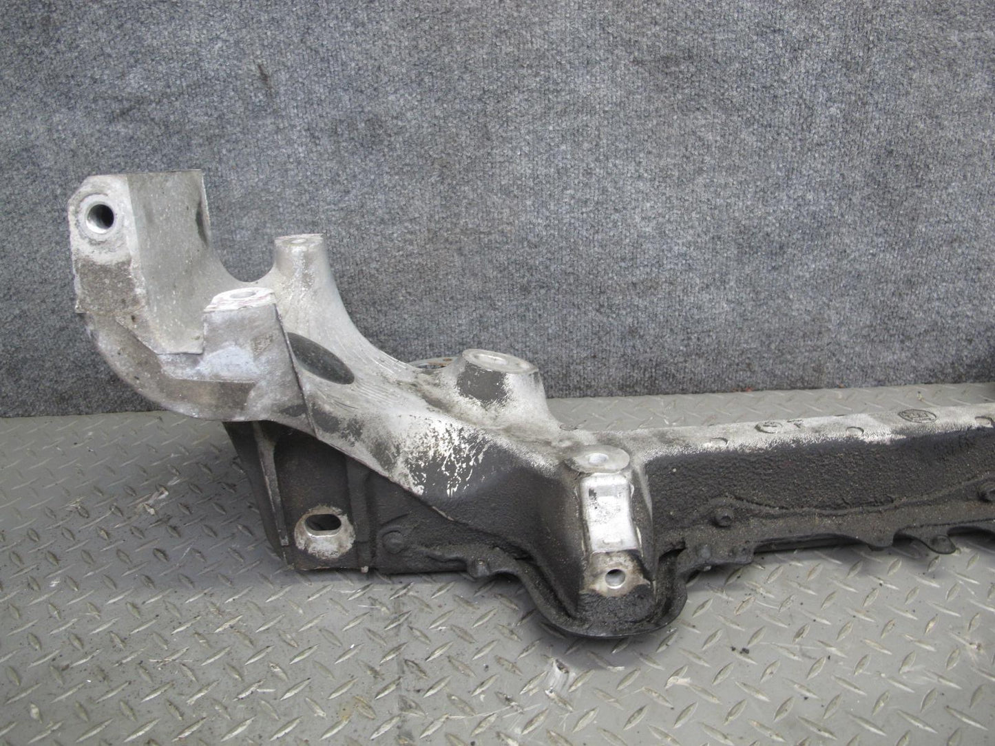 92-00 Lexus JZZ31L SC400 SC300 Front Engine Subframe Crossmember Carrier OEM