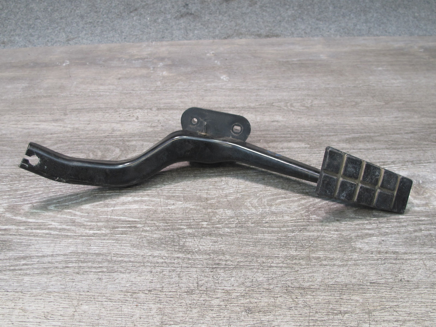 89-91 Chevrolet Corvette C4 Gas Accelerator Throttle Pedal 14104715 OEM