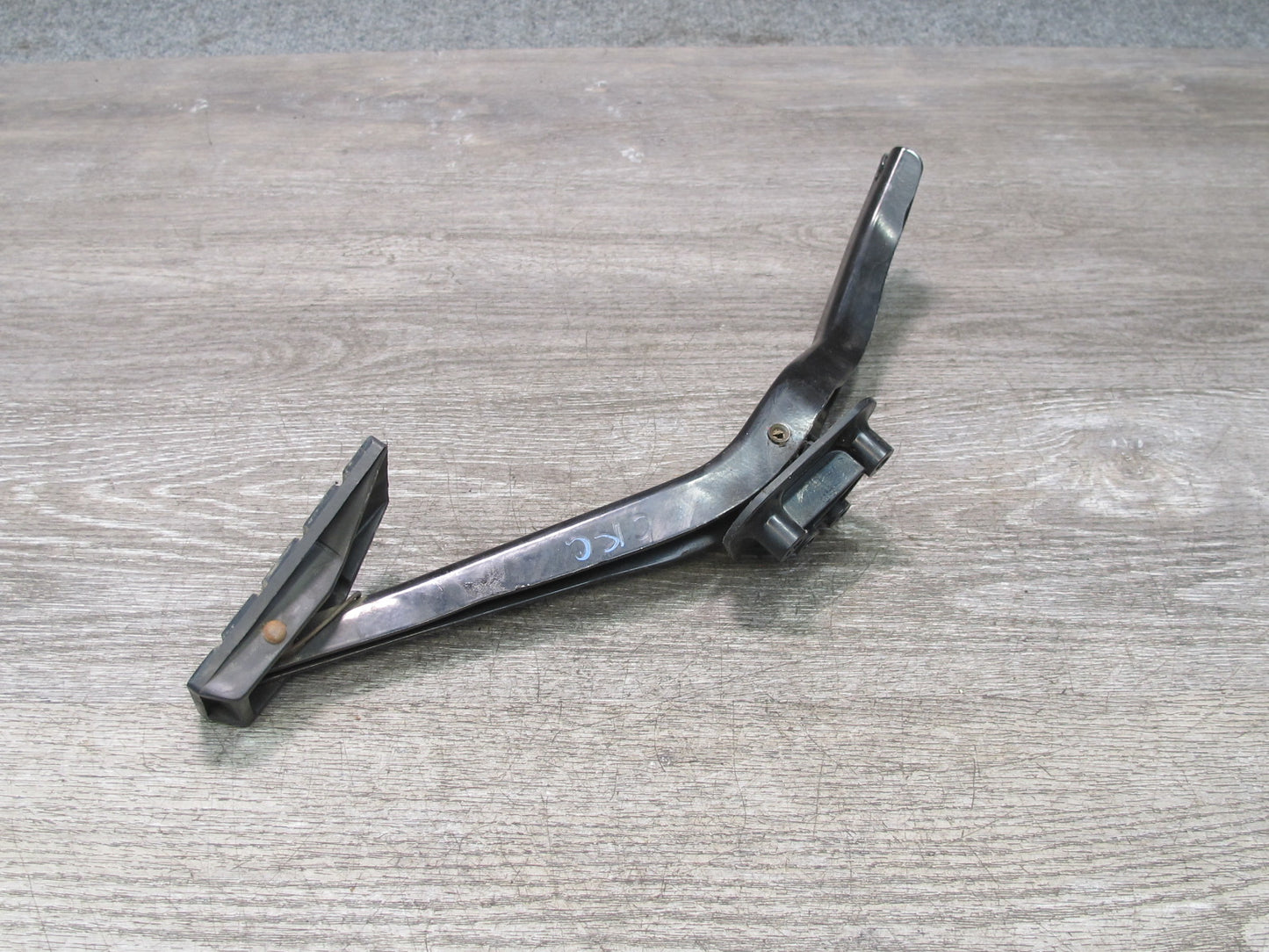 89-91 Chevrolet Corvette C4 Gas Accelerator Throttle Pedal 14104715 OEM