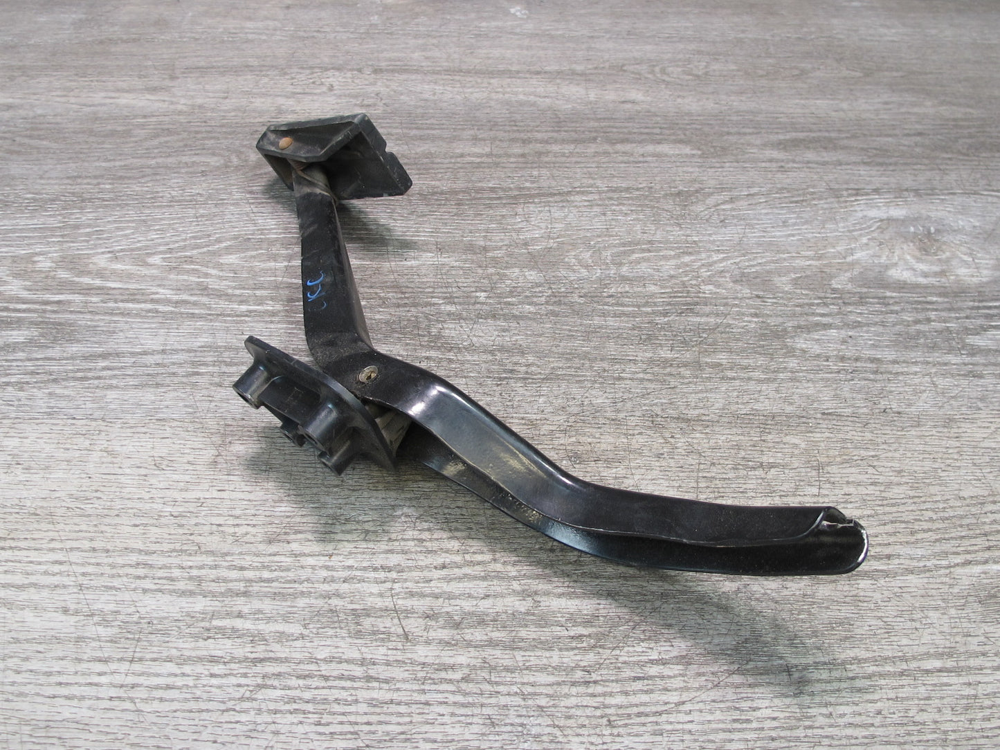 89-91 Chevrolet Corvette C4 Gas Accelerator Throttle Pedal 14104715 OEM