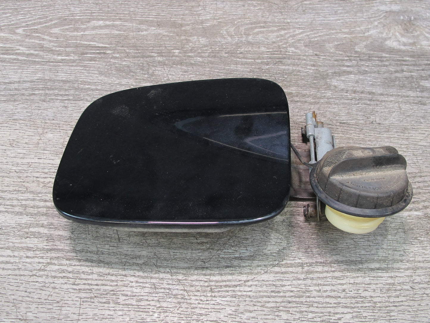 1998-2007 Lexus J100L LX470 Fuel Tank Filler Door Lid Cover W/ Cap Black