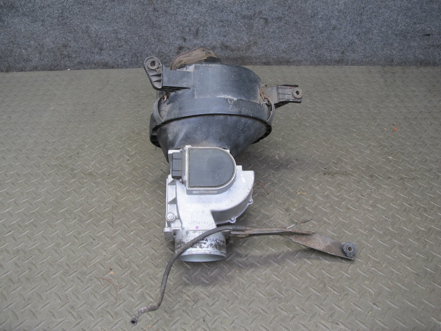 86-92 Toyota Supra MK3 NON Turbo Air Intake Cleaner Filter Box w MAF Sensor OEM