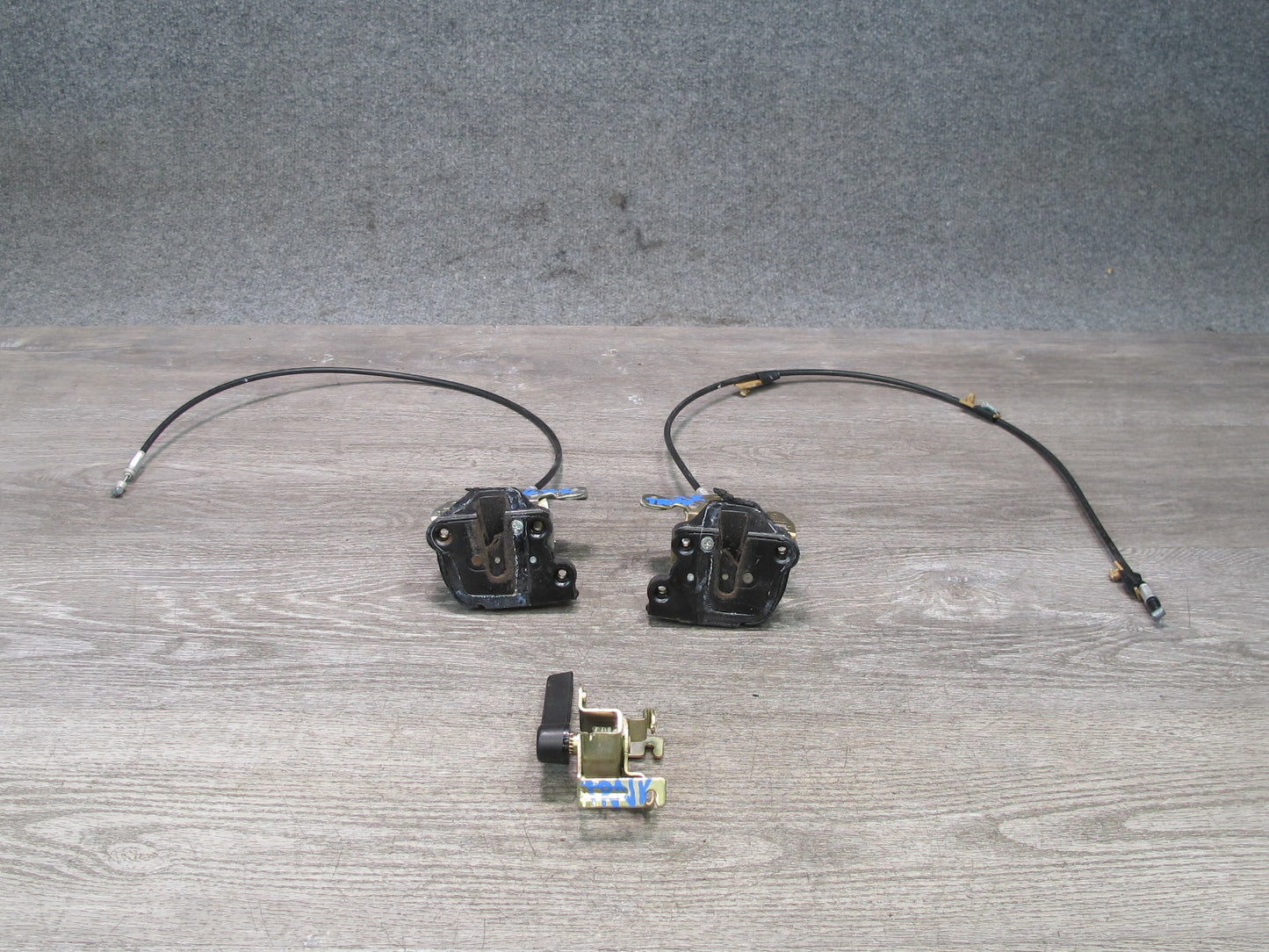 1998-2002 Lexus J100 LX470 Rear Trunk Lid Tail Gate Latch Lock W/ Handle Set