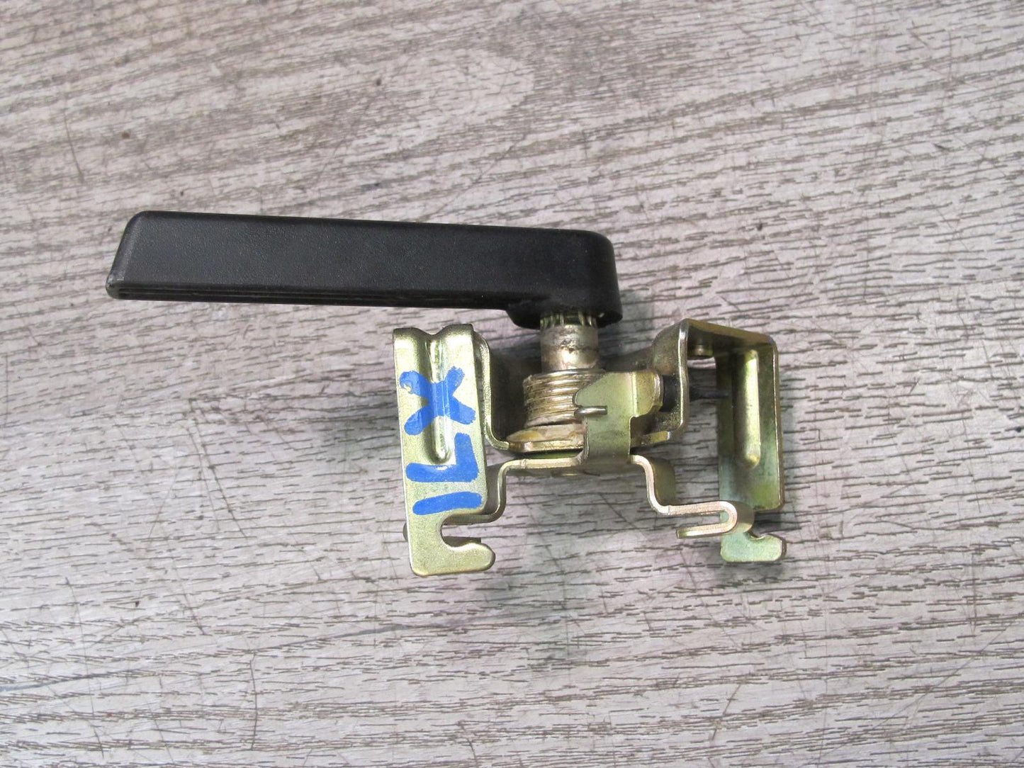 1998-2002 Lexus J100 LX470 Rear Trunk Lid Tail Gate Latch Lock W/ Handle Set