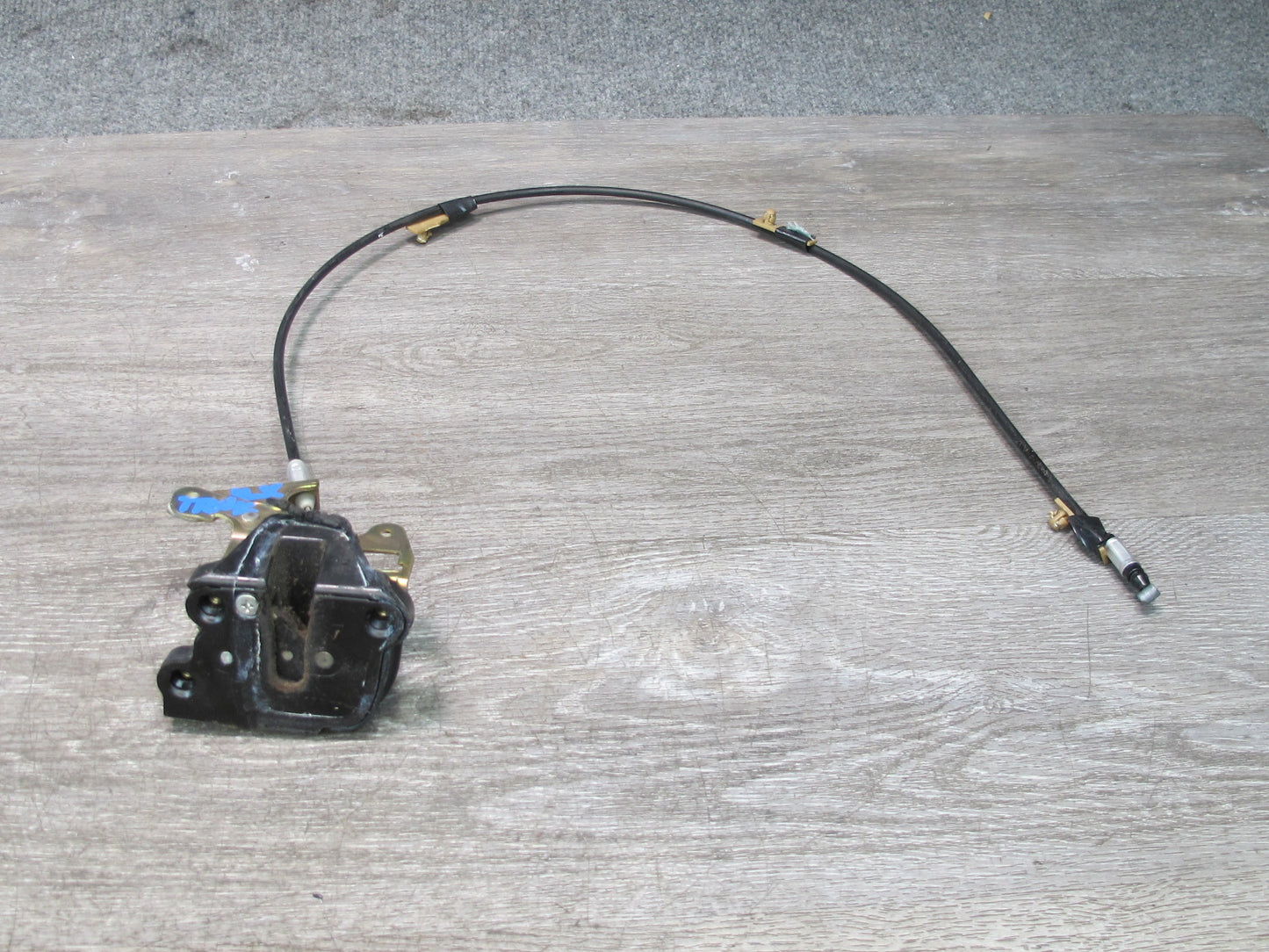 1998-2002 Lexus J100 LX470 Rear Trunk Lid Tail Gate Latch Lock W/ Handle Set