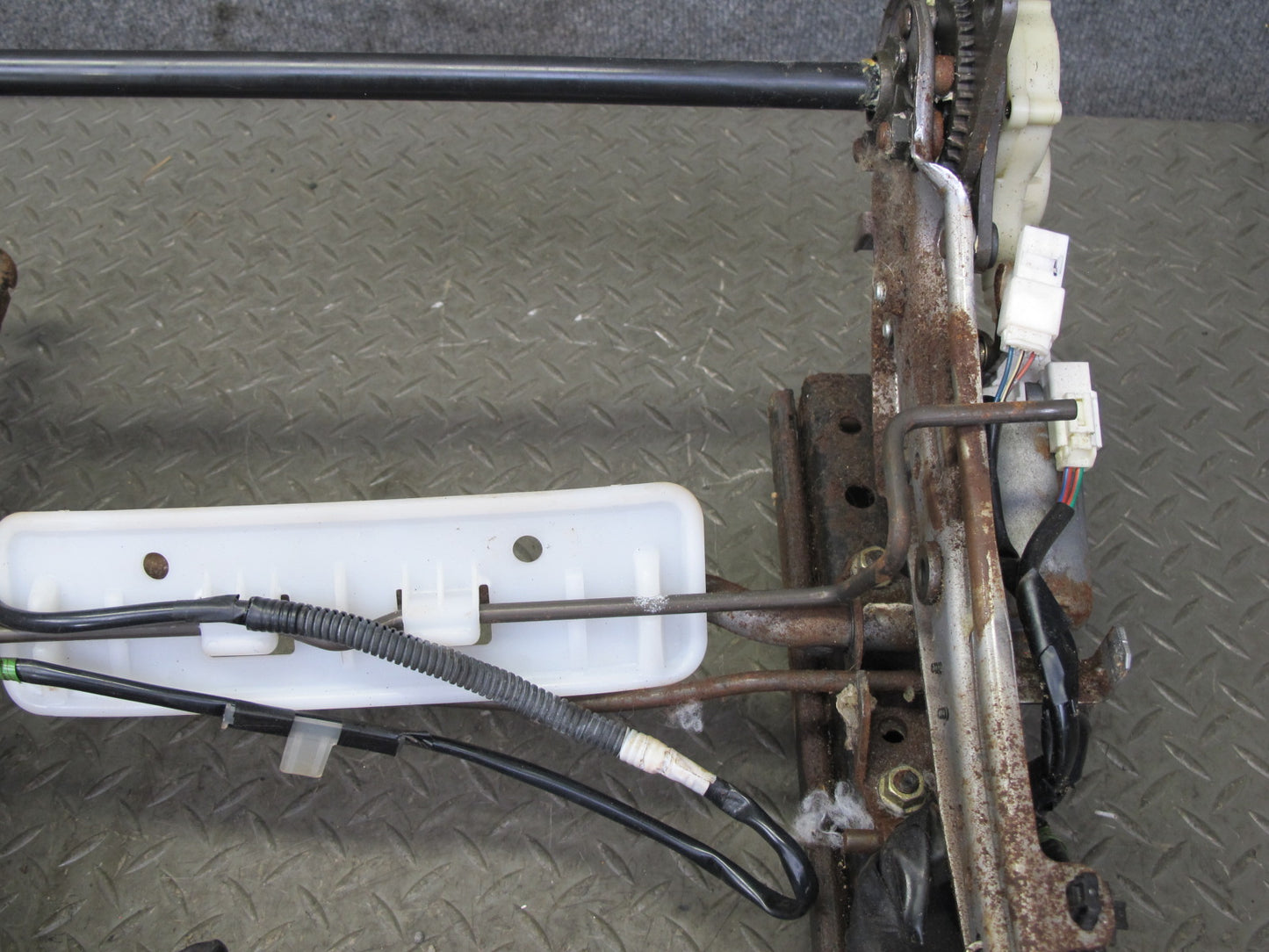 1998-2002 Lexus LX470 Front Left Driver Side Lower Seat Track Frame W/ Motor