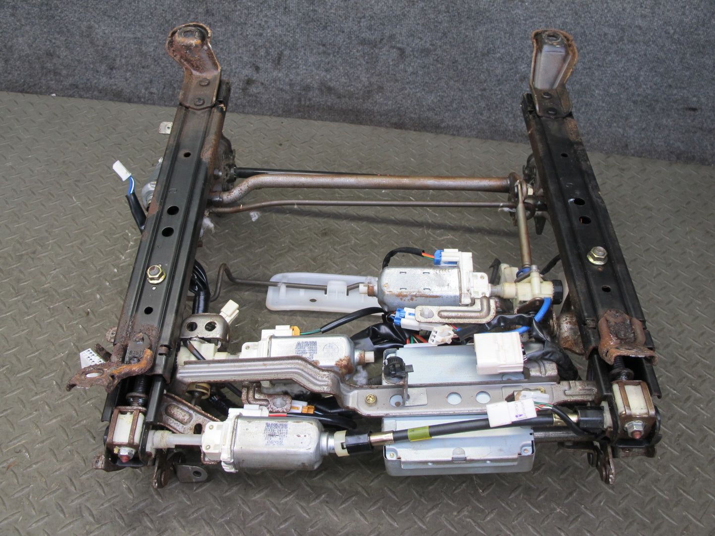 1998-2002 Lexus LX470 Front Left Driver Side Lower Seat Track Frame W/ Motor