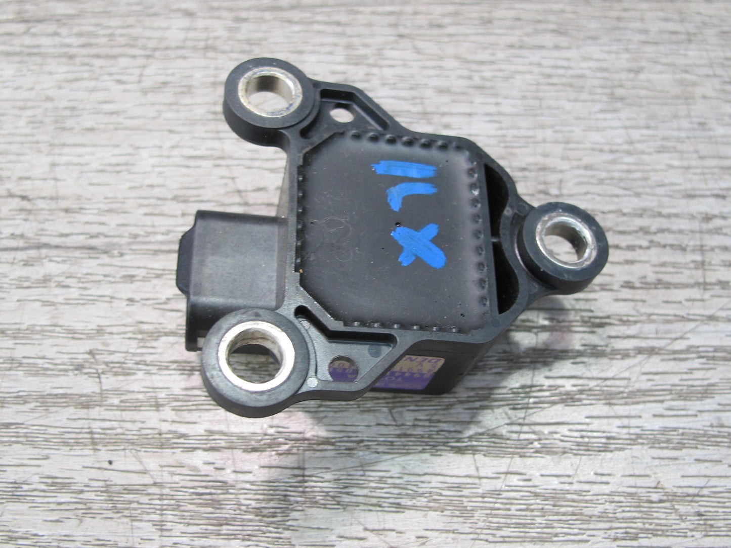 1998-2005 Lexus J100L LX470 ABS Deceleration Sensor 89441-30050