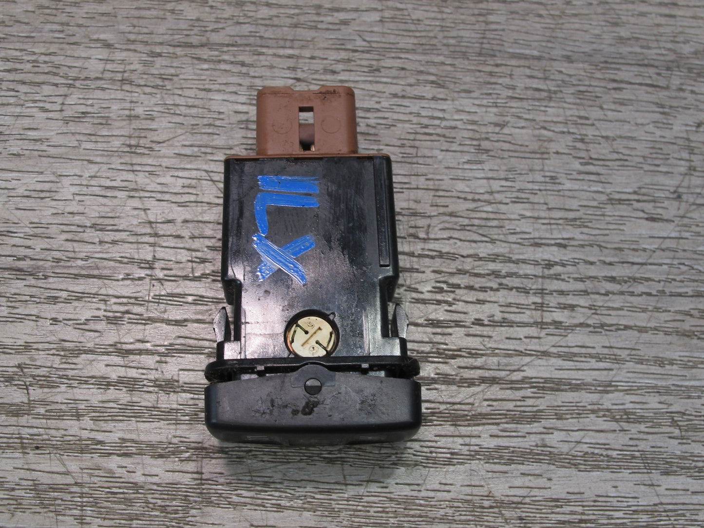 1998-2002 Lexus J100L LX470 Front Right Side Heated Seat Heater Button Switch