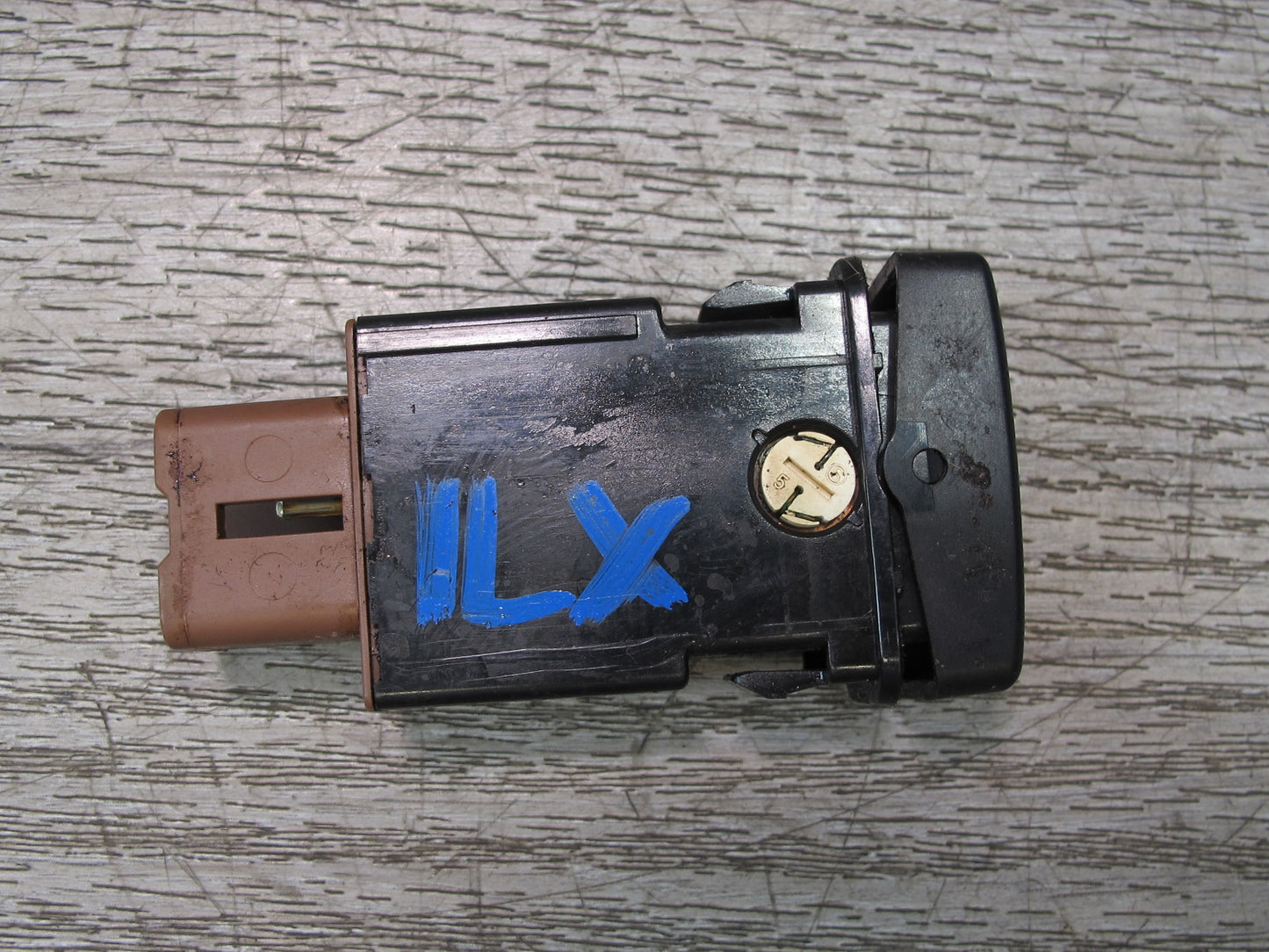 1998-2002 Lexus J100L LX470 Front Right Side Heated Seat Heater Button Switch