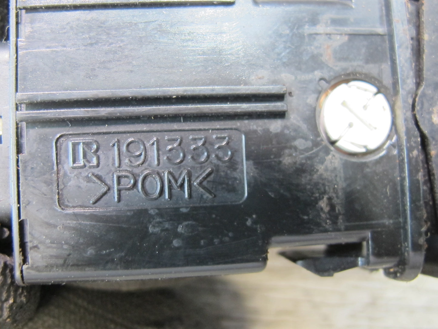 1998-2002 Lexus J100 LX470 Front Left Side Heated Seat Heater Button Switch