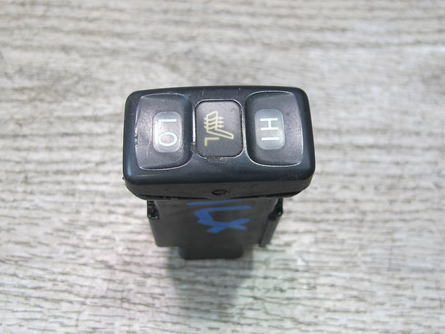 1998-2002 Lexus J100 LX470 Front Left Side Heated Seat Heater Button Switch
